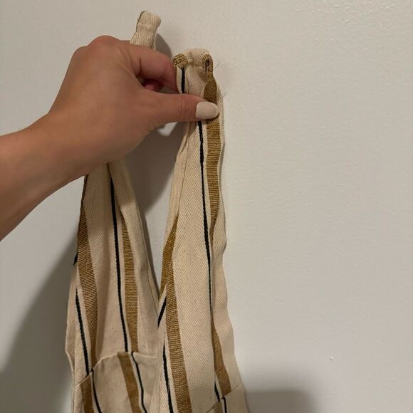 NWOT-Lush Messenger Tote Bag - Picture 9 of 9